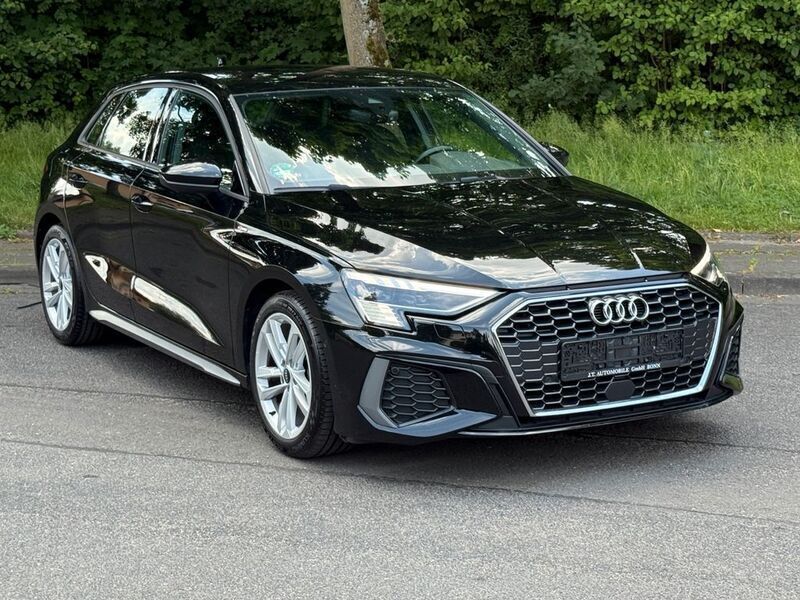 Schwarz Gebraucht 2022 Audi A3 Sportback S-Line Limousine | 21.499 € (Fairer Preis) - Bild 1/4