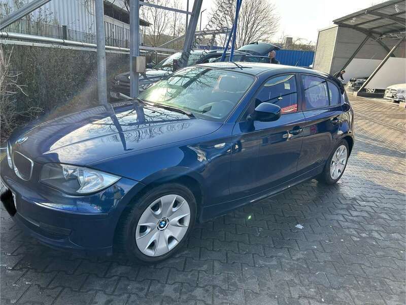 Gebraucht 2010 BMW 116 Lifestyle Kleinwagen | 4.150 € (Fairer Preis) - Bild 1/4