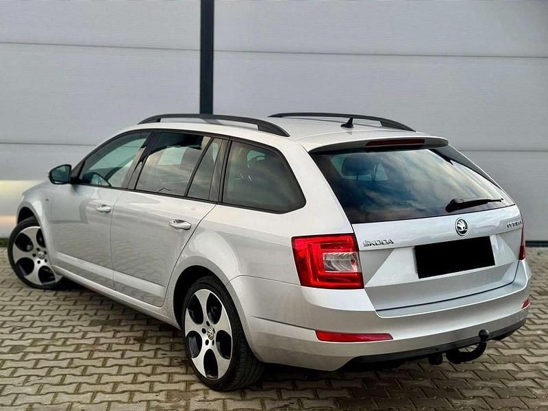 Gebraucht Skoda Octavia Joy 110 PS (80 kW) 2016 Silber Kombi
