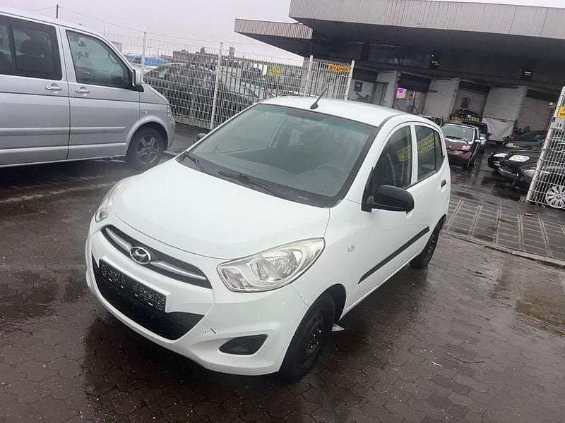 Gebraucht Hyundai i10 Style 69 PS (50 kW) 2011 Weiß Kleinwagen