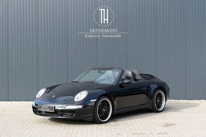 Schwarz Gebraucht 2005 Porsche 911 Carrera Cabriolet Cabrio | 43.900 € (Fairer Preis) - Bild 1/4