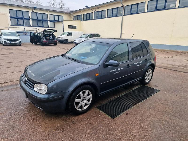 Gebraucht VW Golf IV 101 PS (74 kW) 2004 Grün Kleinwagen