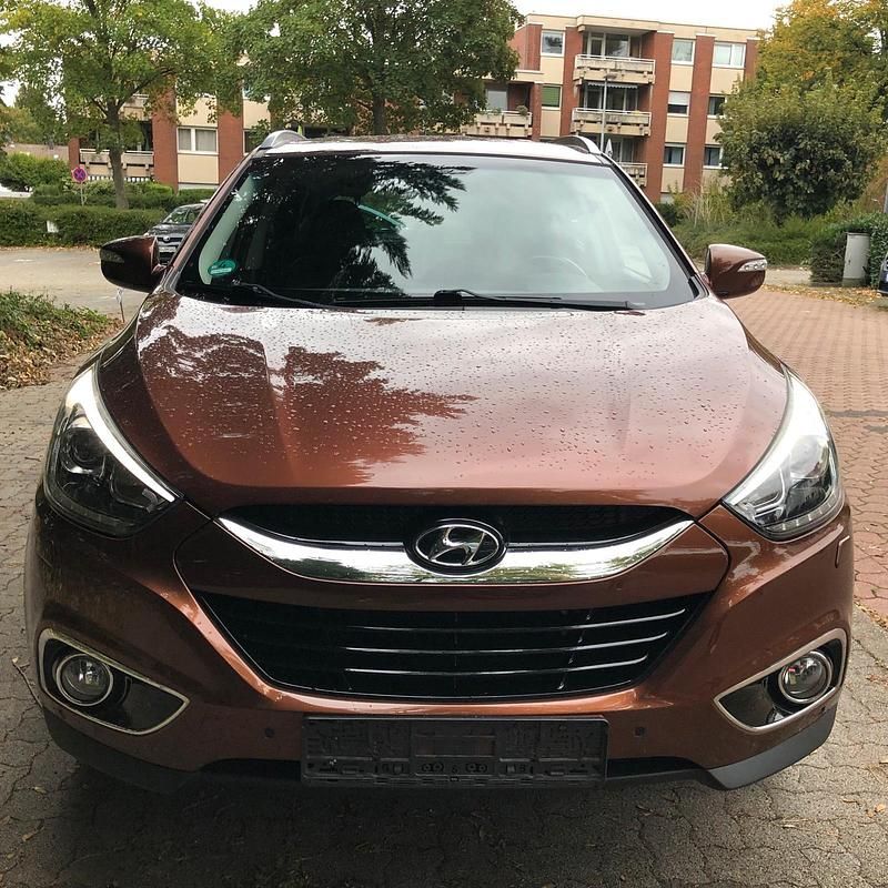 Braun Gebraucht 2014 Hyundai ix35 SUV | 7.499 € (Guter Preis) - Bild 1/4