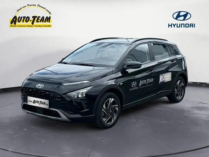 Phantom black mineraleffekt Gebraucht 2024 Hyundai Bayon Trend SUV | 19.900 € (Superpreis) - Bild 1/4