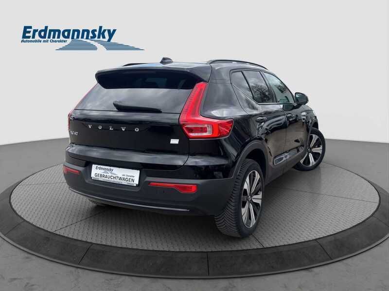 Gebraucht Volvo XC40 Core 169 kW (231 PS) 2022 Onyx black (schwarz) SUV