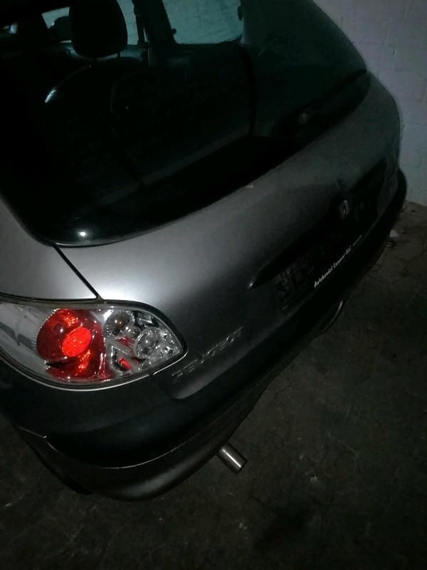 Gebraucht Peugeot 206 75 PS (55 kW) 2000 Grau Kleinwagen