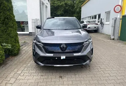 Używany Renault Rafale Esprit Alpine 200 KM (147 kW) 2025 Szary SUV