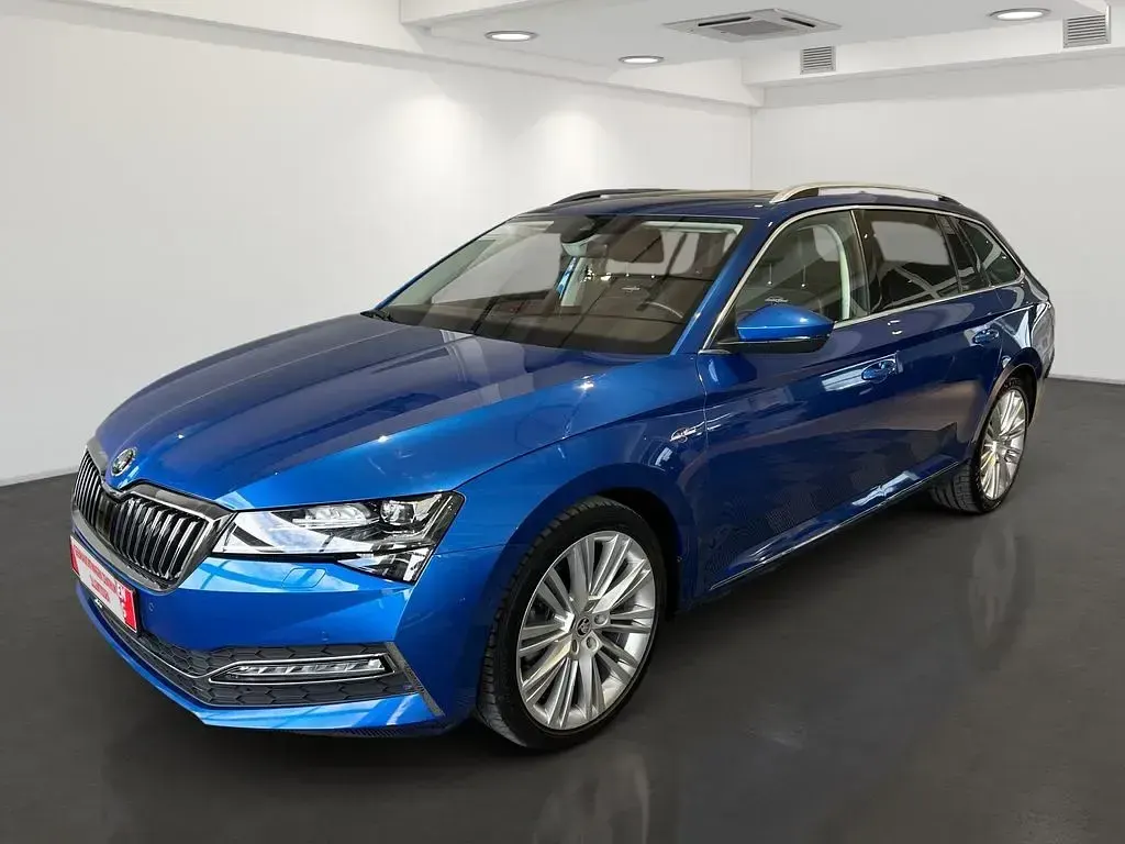 Gebraucht Skoda Superb LAURIN & KLEMENT 200 PS (147 kW) 2020 Blau Kombi