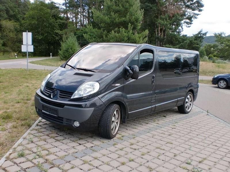Schwarz Gebraucht 2013 Renault Trafic Van | 13.389 € (Etwas zu teuer) - Bild 1/4