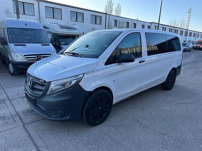 Weiß Gebraucht 2017 Mercedes Vito Van | 12.800 € (Guter Preis) - Bild 1/4