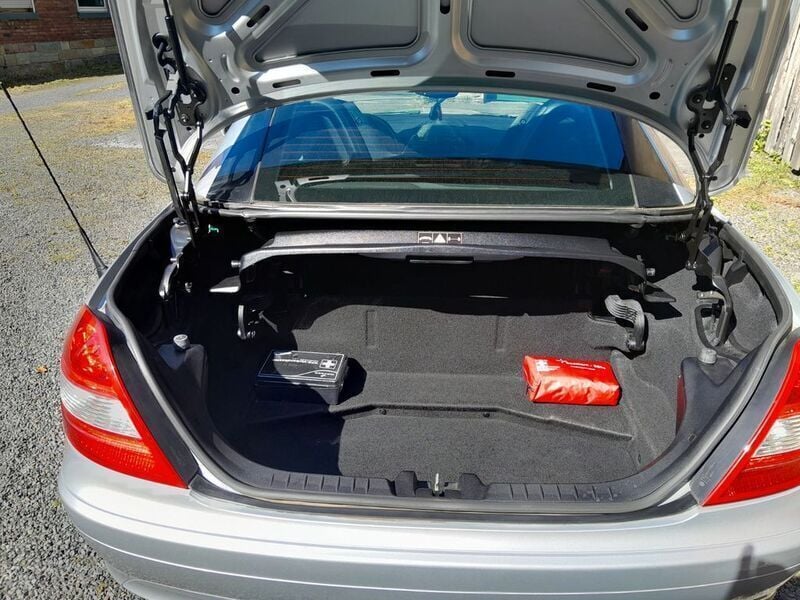 Silber Gebraucht 2004 Mercedes SLK200 Cabrio | 5.150 € (Superpreis) - Bild 1/4