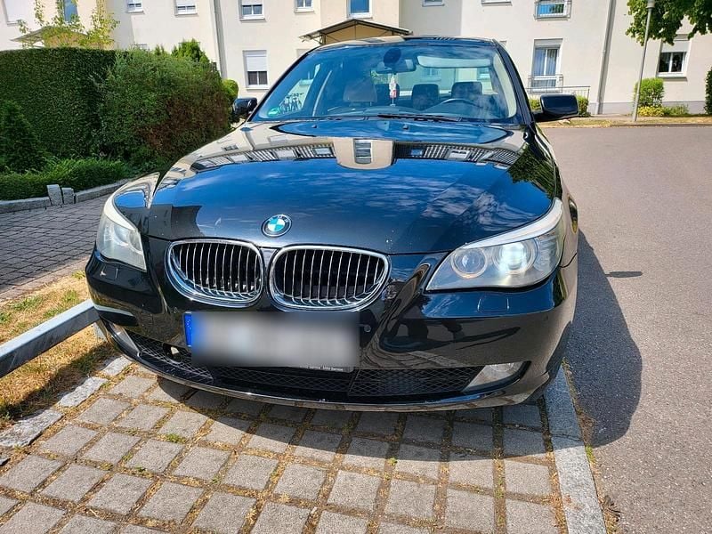 Schwarz Gebraucht 2010 BMW 525 Limousine | 10.999 € (Guter Preis) - Bild 1/4