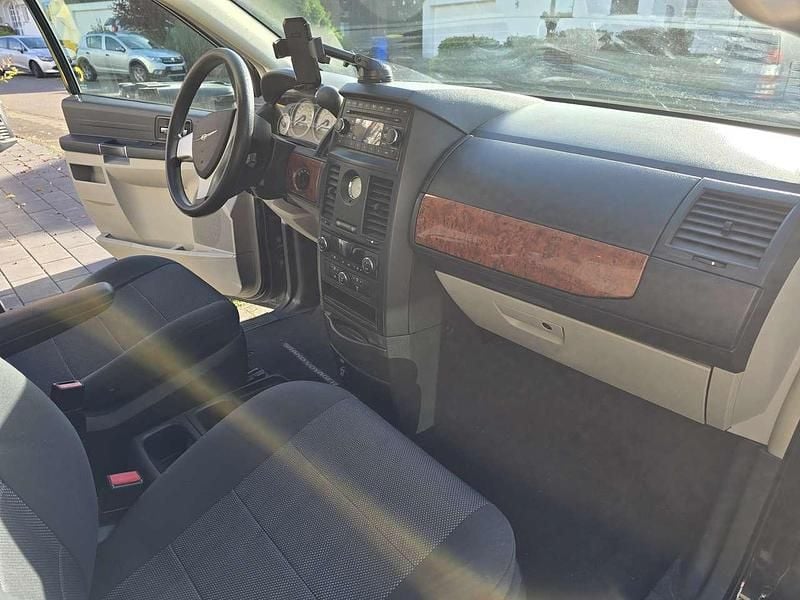 Gebraucht Chrysler Grand Voyager 163 PS (119 kW) 2008 Schwarz Van / Kleinbus