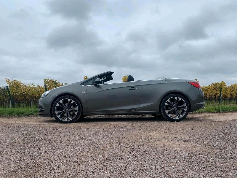 Gebraucht Opel Cascada 200 PS (147 kW) 2017 Grau Cabrio