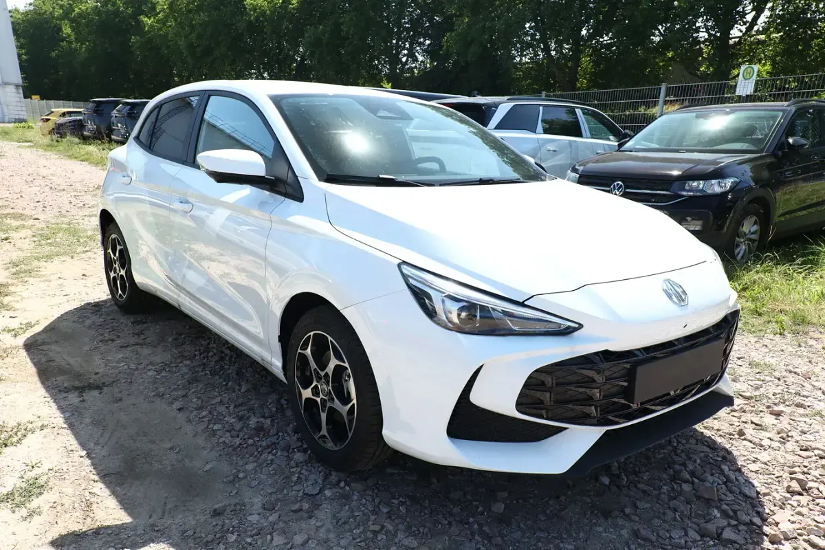 Neu MG MG3 Luxury 194 PS (142 kW) 2026 Weiss Kleinwagen