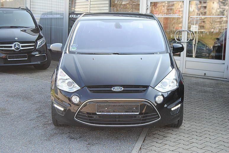 Gebraucht Ford S-MAX S 140 PS (102 kW) 2015 Schwarz Van / Kleinbus