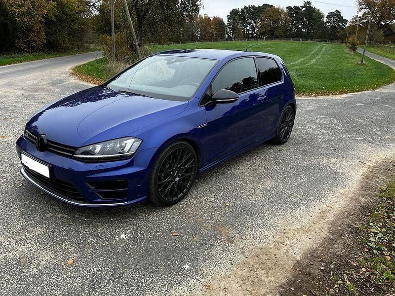 Blau Gebraucht 2016 VW Golf VII R Limousine | 19.999 € (Guter Preis) - Bild 1/4