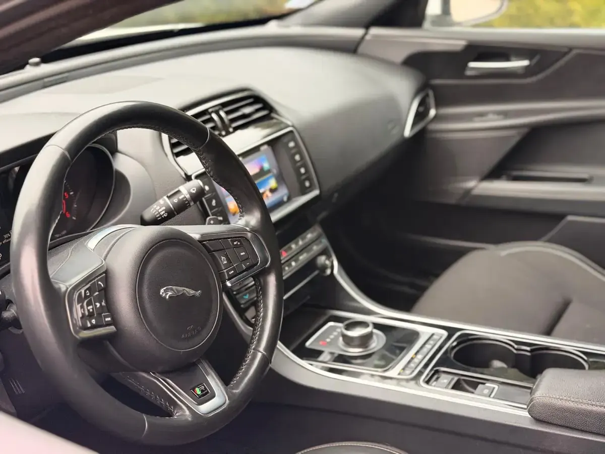 Gebraucht Jaguar XE R-Sport 2017 Limousine