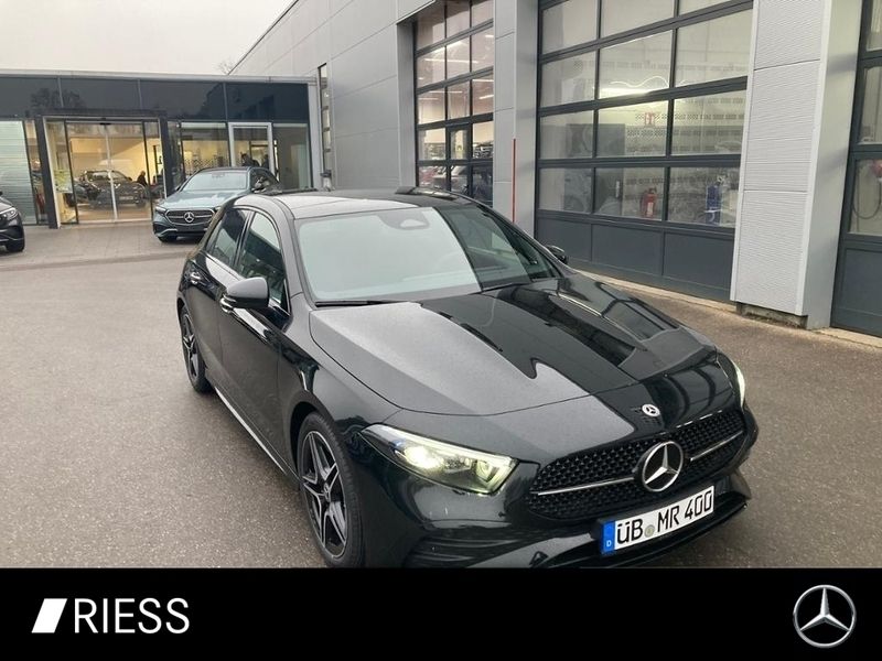Schwarz Gebraucht 2025 Mercedes A200 AMG Limousine | 39.300 € (Teuer) - Bild 1/4