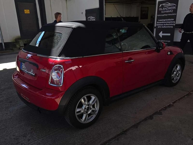 Gebraucht Mini One Cabriolet 98 PS (72 kW) 2012 Rot Cabrio