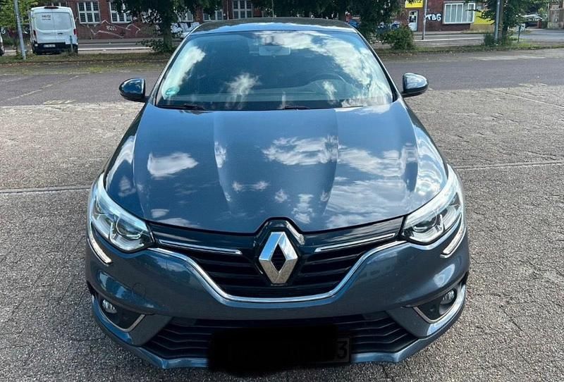 Grau Gebraucht 2016 Renault Mégane IV Kleinwagen | 7.500 € (Superpreis) - Bild 1/4