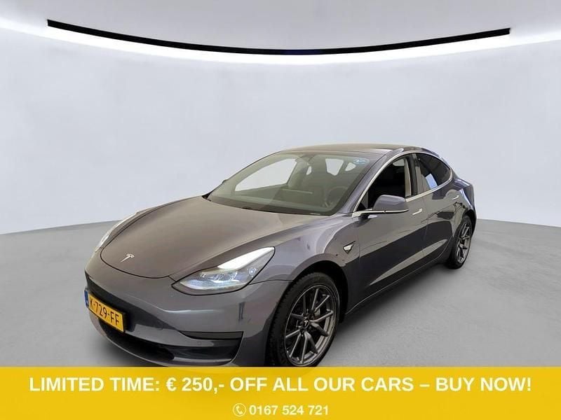 Grau Gebraucht 2020 Tesla Model 3 Standard Range Limousine | 18.900 € (Guter Preis) - Bild 1/4