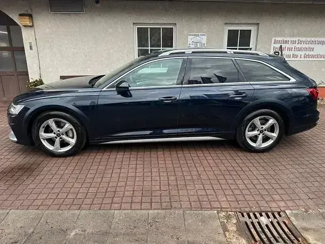 Gebraucht Audi A6 Allroad Comfort 204 PS (150 kW) 2024 Blau Kombi