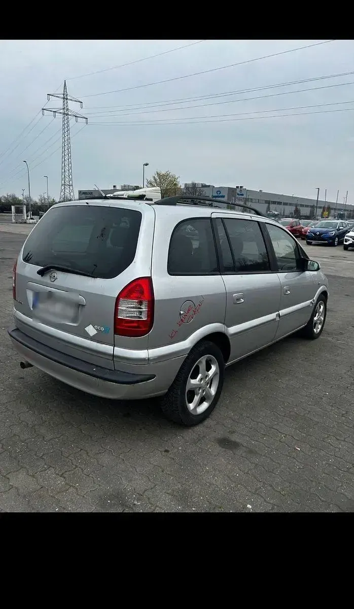 Gebraucht Opel Zafira 101 PS (74 kW) 2005 Silber Van / Kleinbus