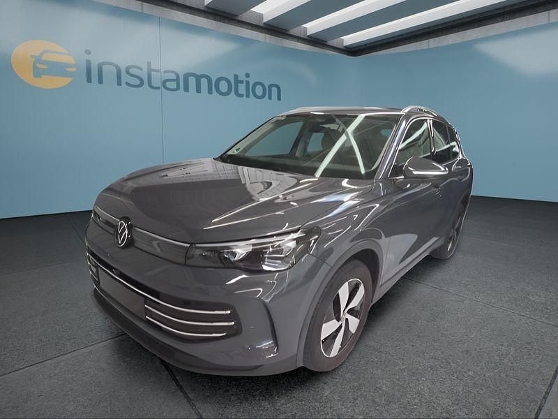 Grau Gebraucht 2025 VW Tiguan SUV | 40.899 € (Fairer Preis) - Bild 1/4