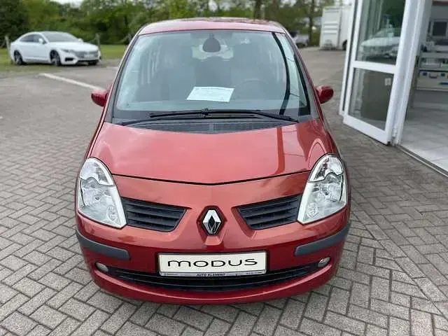 Używany Renault Modus Dynamique 103 KM (75 kW) 2006 Czerwony Minivan