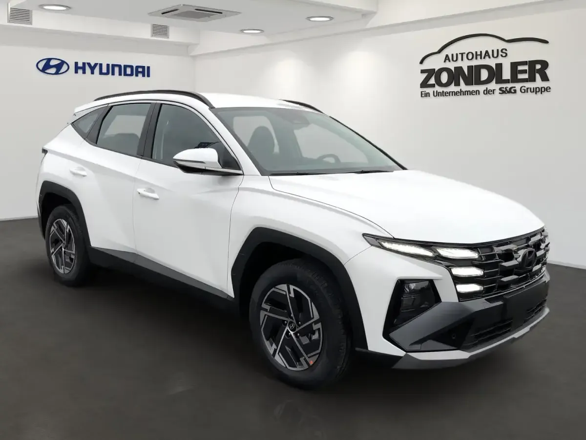 Neu Hyundai Tucson Select 215 PS (158 kW) 2025 Sol (weiss SUV