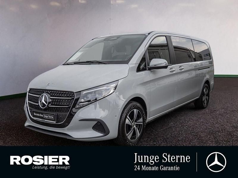 Grau / manufaktur alpingrau Gebraucht 2024 Mercedes V300 Style Van / Kleinbus | 73.690 € (Superpreis) - Bild 1/4
