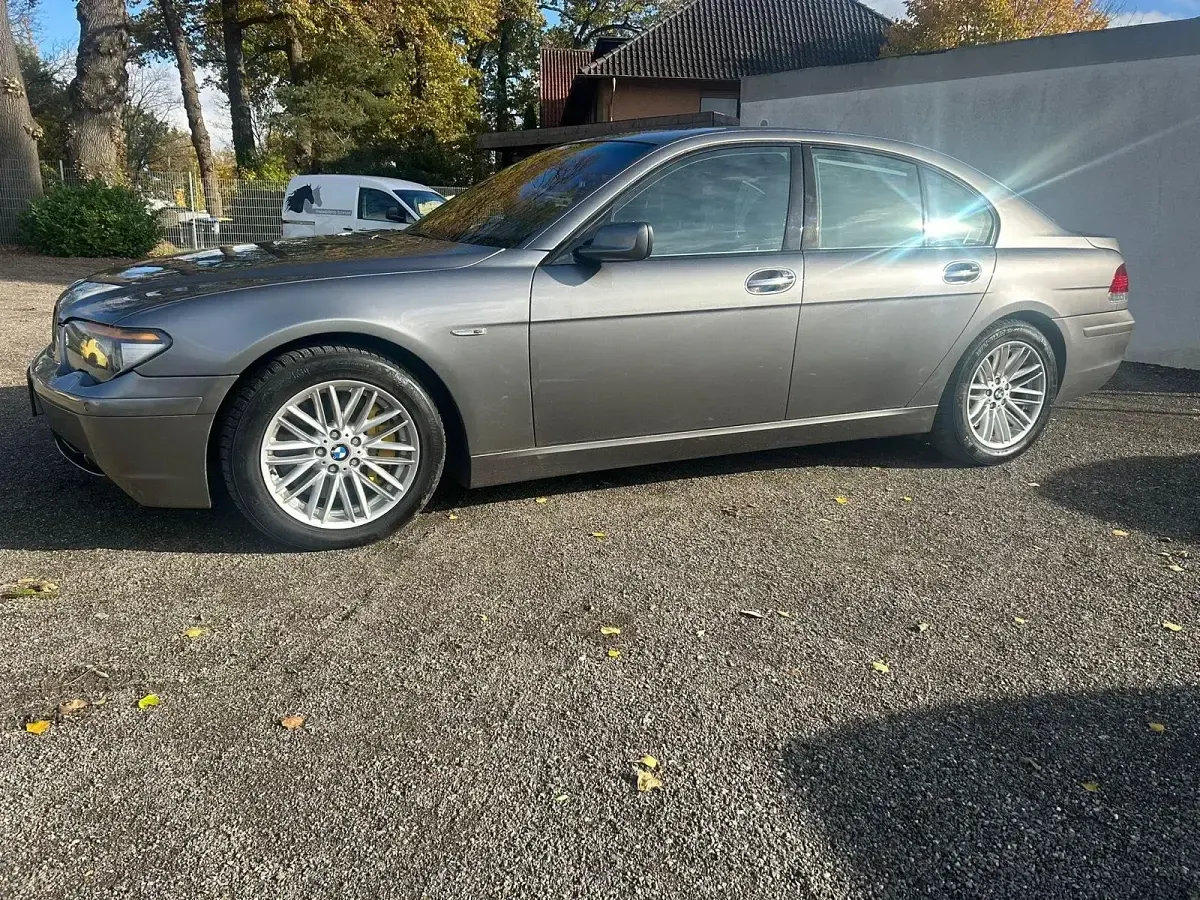 Gebraucht BMW 745 330 PS (242 kW) 2007 Limousine