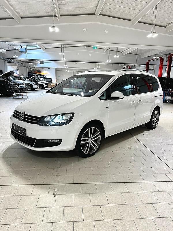 Weiß Gebraucht 2014 VW Sharan Cup Van / Kleinbus | 18.500 € (Etwas zu teuer) - Bild 1/4