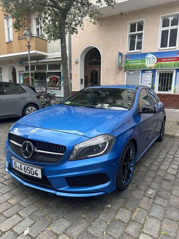 Gebraucht 2016 Mercedes A180 AMG line Limousine | 14.500 € (Guter Preis) - Bild 1/4