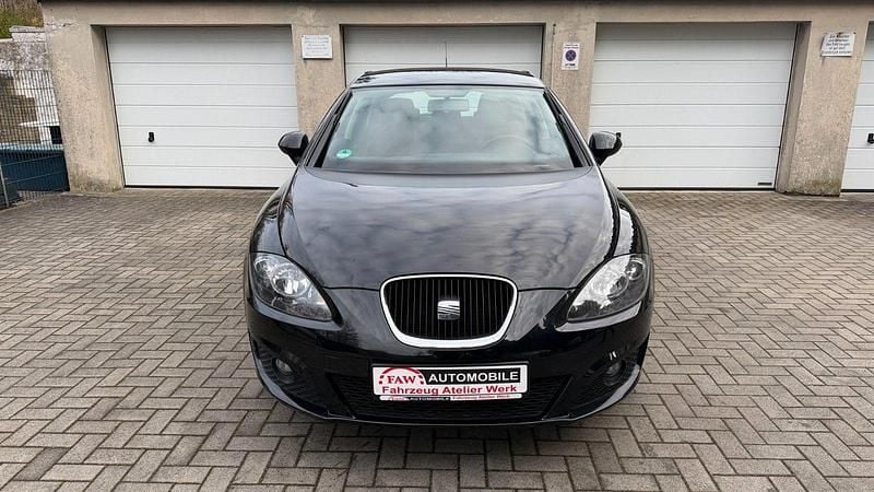 Schwarz Gebraucht 2012 Seat Leon Copa Kleinwagen | 6.999 € (Guter Preis) - Bild 1/4