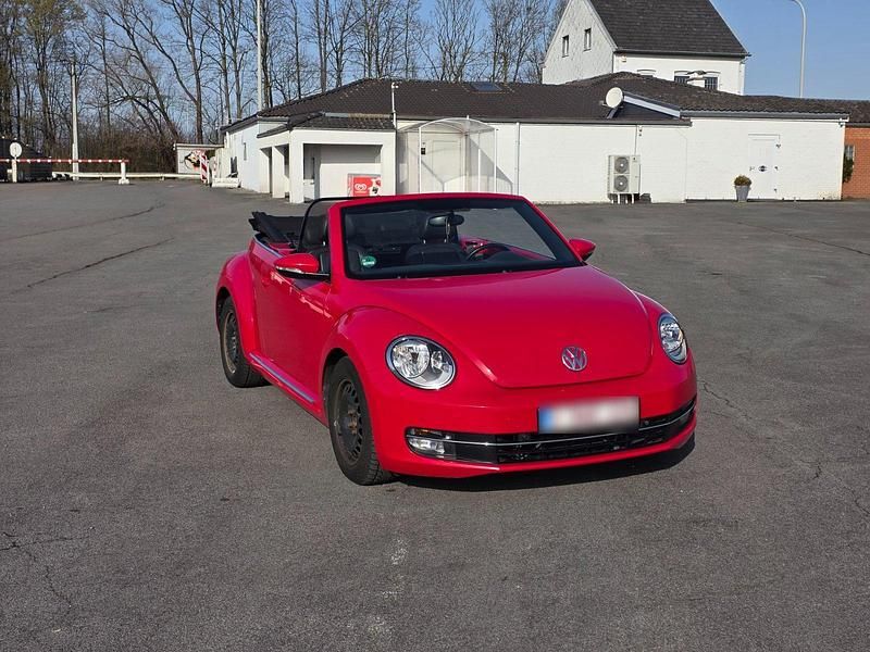 Gebraucht VW Beetle Cabriolet 105 PS (77 kW) 2013 Rot Cabrio