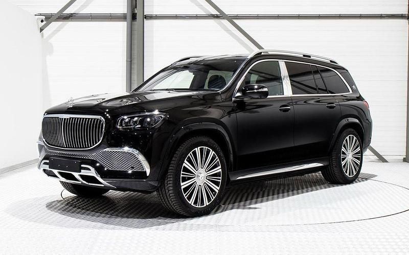 Gebraucht Mercedes GLS600 Maybach 557 PS (409 kW) 2022 Schwarz SUV