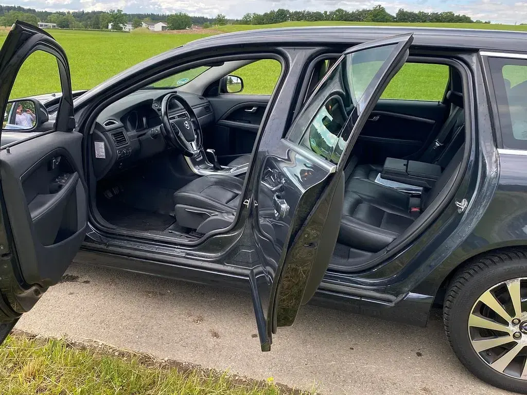 Gebraucht Volvo V70 181 PS (133 kW) 2014 Grau Kombi