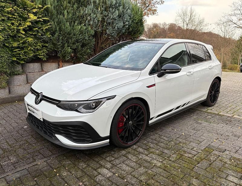 Weiß Gebraucht 2023 VW Golf VIII GTI Clubsport Limousine | 35.700 € (Fairer Preis) - Bild 1/4