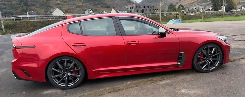 Gebraucht Kia Stinger GT 370 PS (272 kW) 2017 Rot Kleinwagen