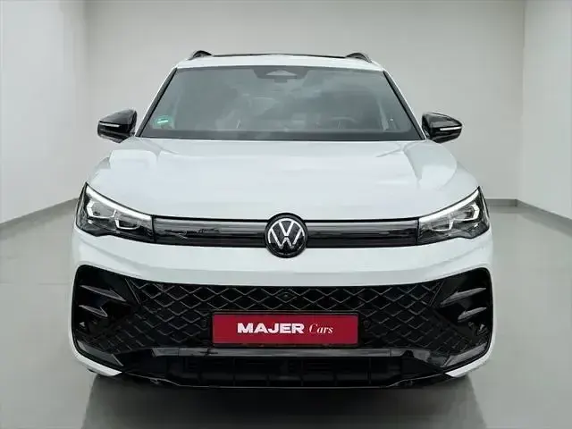 Gebraucht VW Tiguan R-line 150 PS (110 kW) 2021 Weiß SUV