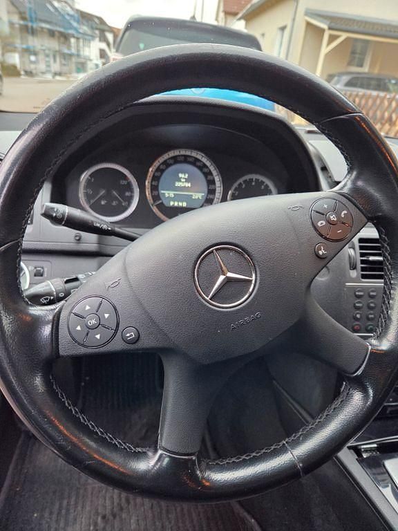Gebraucht Mercedes C160 156 PS (114 kW) 2010 Schwarz Coupé