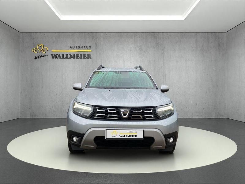 Grau Gebraucht 2021 Dacia Duster Prestige SUV | 19.990 € (Fairer Preis) - Bild 1/4