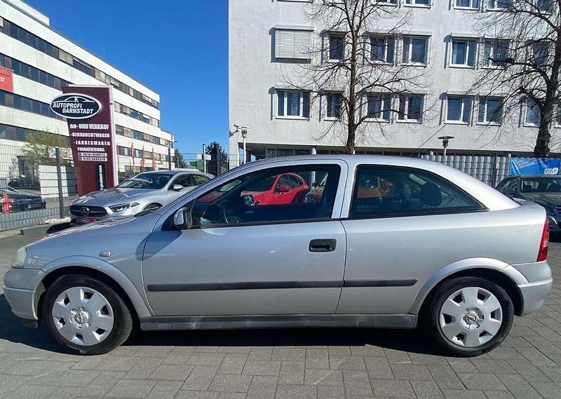 Gebraucht Opel Astra 103 PS (75 kW) 2002 Silber Limousine