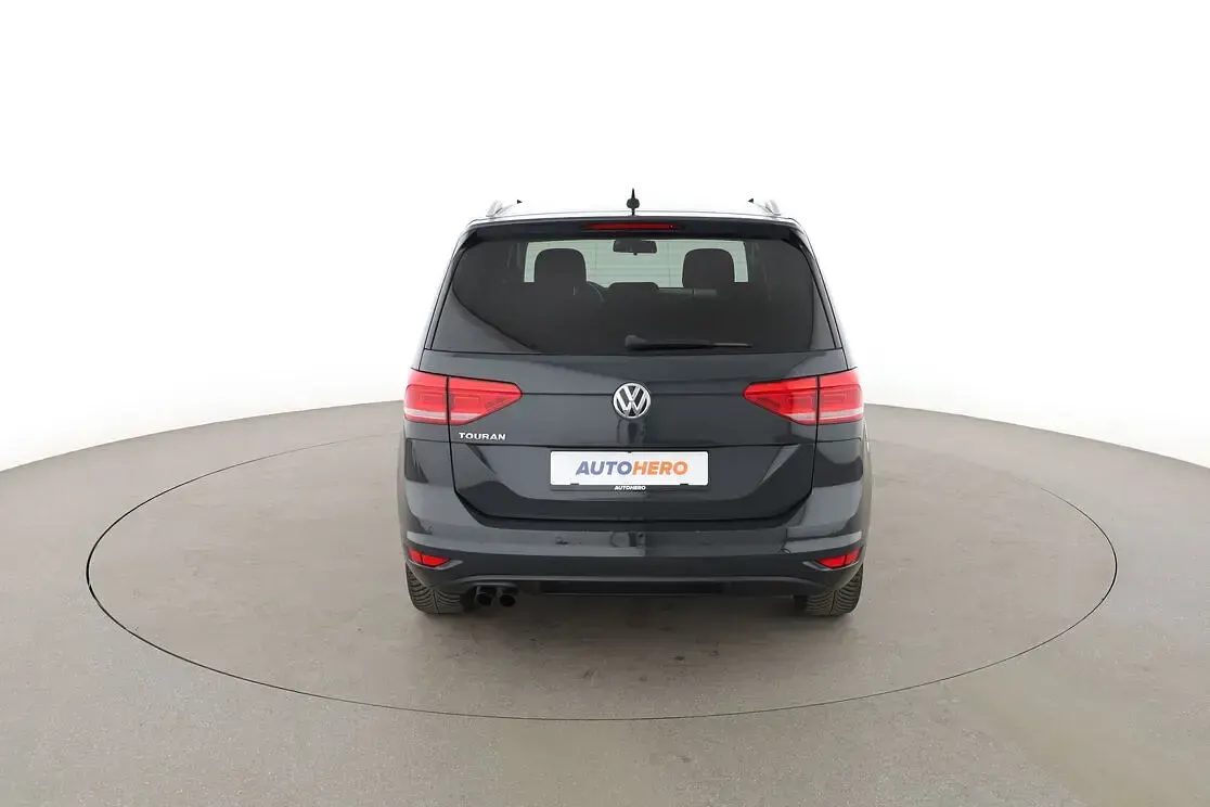Gebraucht VW Touran Highline 150 PS (110 kW) 2019 Grau Van / Kleinbus