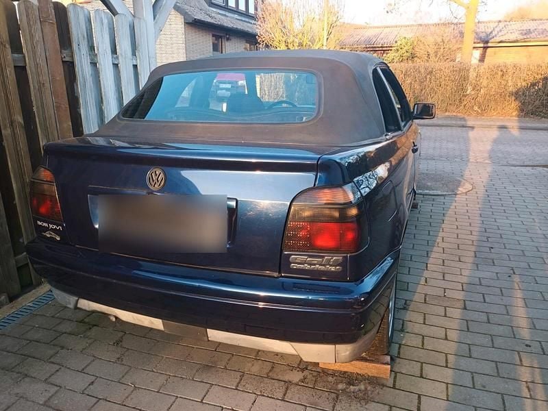 Gebraucht VW Golf Cabriolet 90 PS (66 kW) 1996 Blau Cabrio