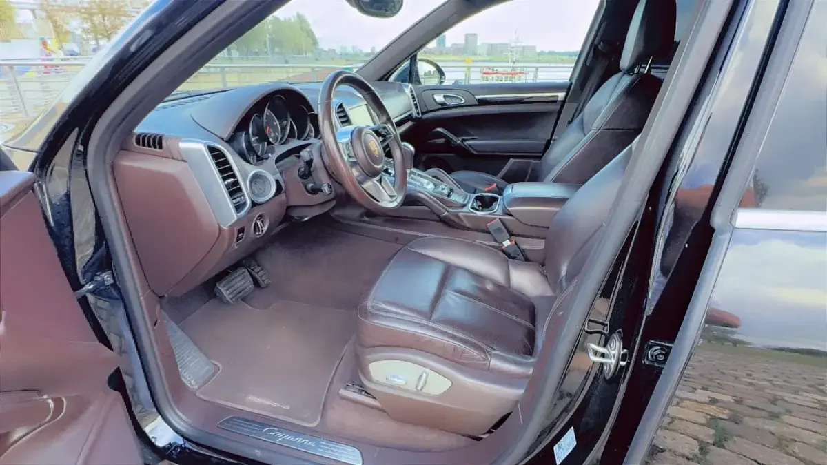 Gebraucht Porsche Cayenne 262 PS (192 kW) 2015 Schwarz SUV