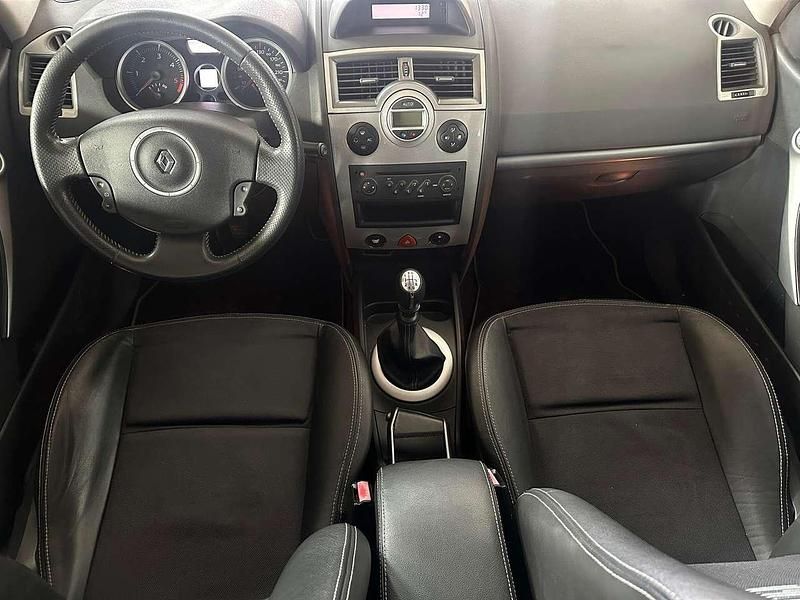 Gebraucht Renault Mégane III Exception 131 PS (96 kW) 2008 Grau eclipse Kleinwagen