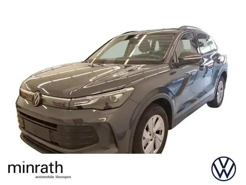 Grau Gebraucht 2025 VW Tiguan SUV | 32.879 € (Superpreis) - Bild 1/4